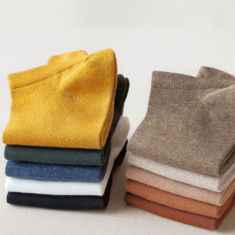 Miesten lyhyet sukat väärennöillä Miesten lyhyet sukat väärennöillä