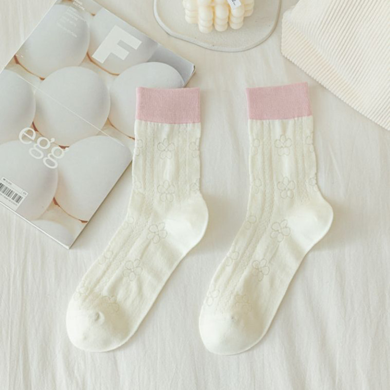 Diamond -muotoinen Naisten tilkkutähti Summer Hollow Mesh Breatble Mid Tube Sukat Diamond -muotoinen Naisten tilkkutähti Summer Hollow Mesh Breatble Mid Tube Sukat