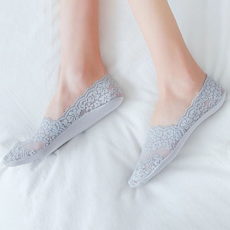 Naisten pitsi veneen sukat keväällä ja kesällä, ohut, matala, matala suu näkymättömät sukat, silikoni anti -liukuminen