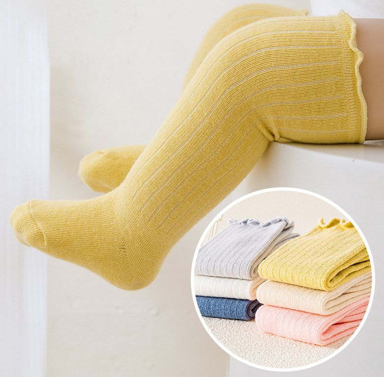 Kevään vauvan pitkät putkisukat kevät- ja syksyn polviset sukat musta sieni pitsi vastasyntyneet vauvan sukat Kevään vauvan pitkät putkisukat kevät- ja syksyn polviset sukat musta sieni pitsi vastasyntyneet vauvan sukat