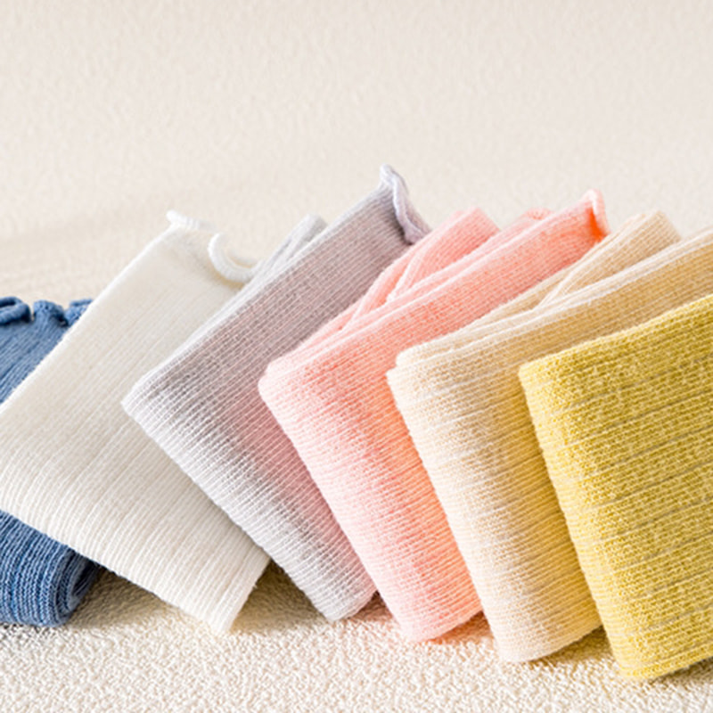 Kevään vauvan pitkät putkisukat kevät- ja syksyn polviset sukat musta sieni pitsi vastasyntyneet vauvan sukat Kevään vauvan pitkät putkisukat kevät- ja syksyn polviset sukat musta sieni pitsi vastasyntyneet vauvan sukat